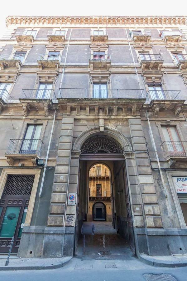 Alla Corte Del XIX Secolo Lejlighed Catania Eksteriør billede